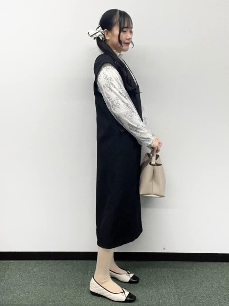 Hitomiさんの「index｜フリルハイネックレーストップス【洗濯機OK】」を使ったコーディネート