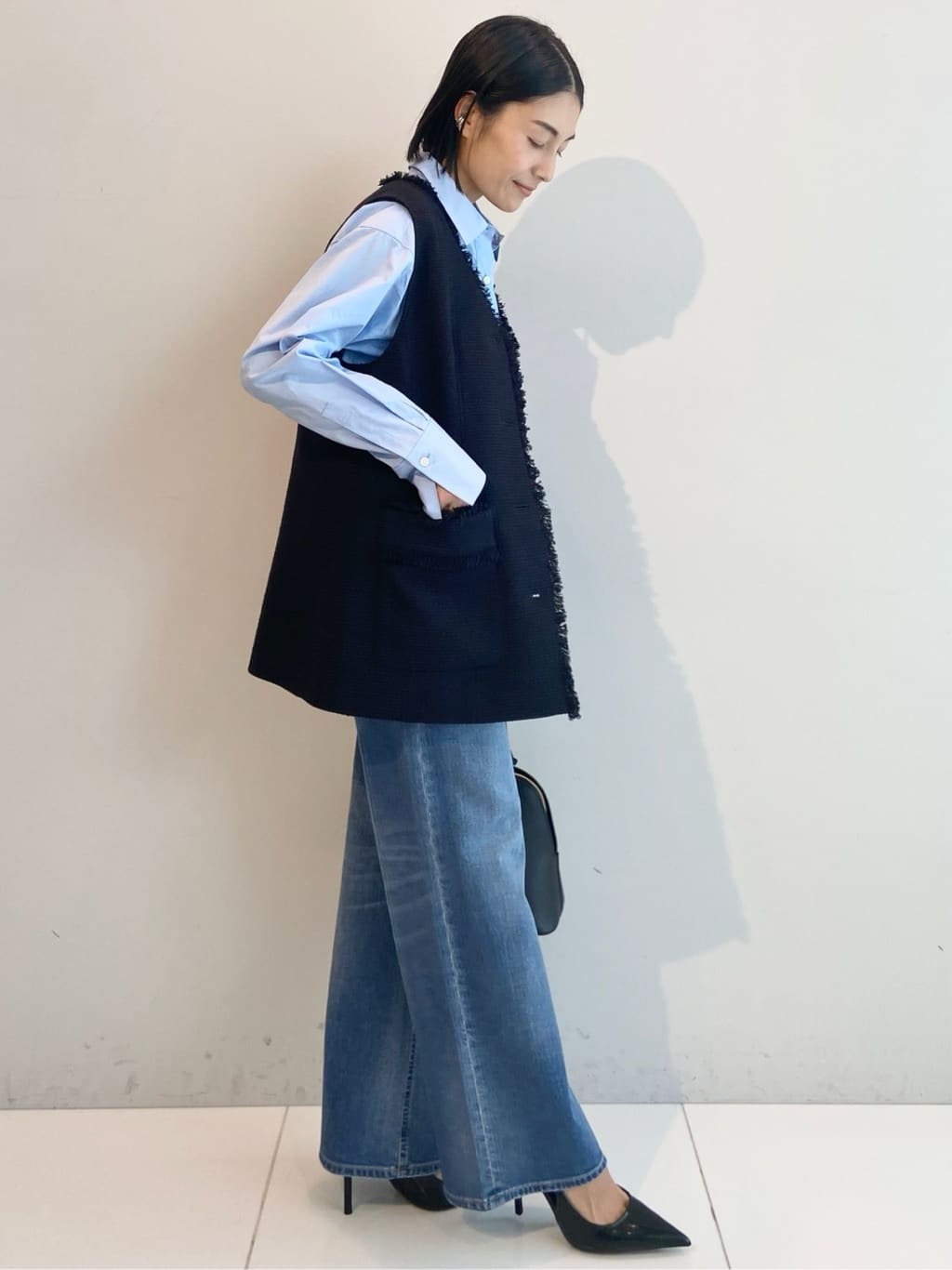AYAさんの「UNTITLED｜【オンオフ使える】スラブツイード ジレ」を使ったコーディネート