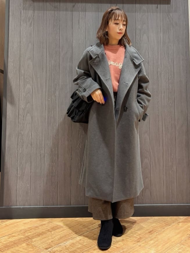 meiさんの「SHOO･LA･RUE｜【S-LL/洗濯機可】ふわふわがやみつきになる柔らかさ スウェットライクロゴニット」を使ったコーディネート