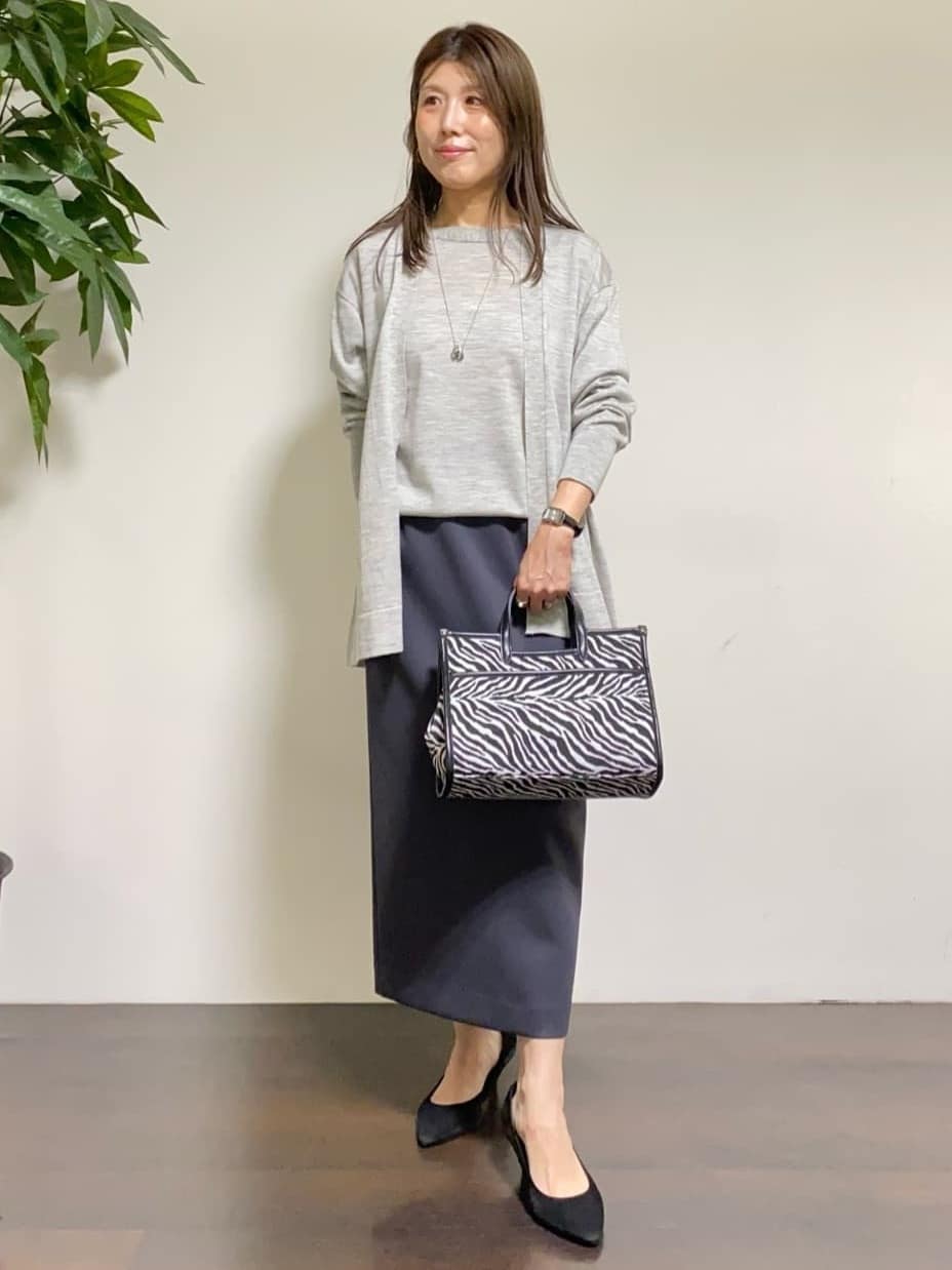 tomoさんの「UNTITLED｜【アンサンブル可/洗える】シルクウールカシミヤ ドルマンスリーブニット」を使ったコーディネート