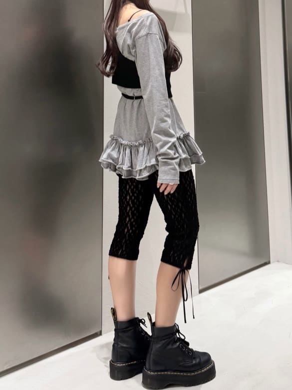 kanamiさんの「CODE A｜easy ruffled tee」を使ったコーディネート