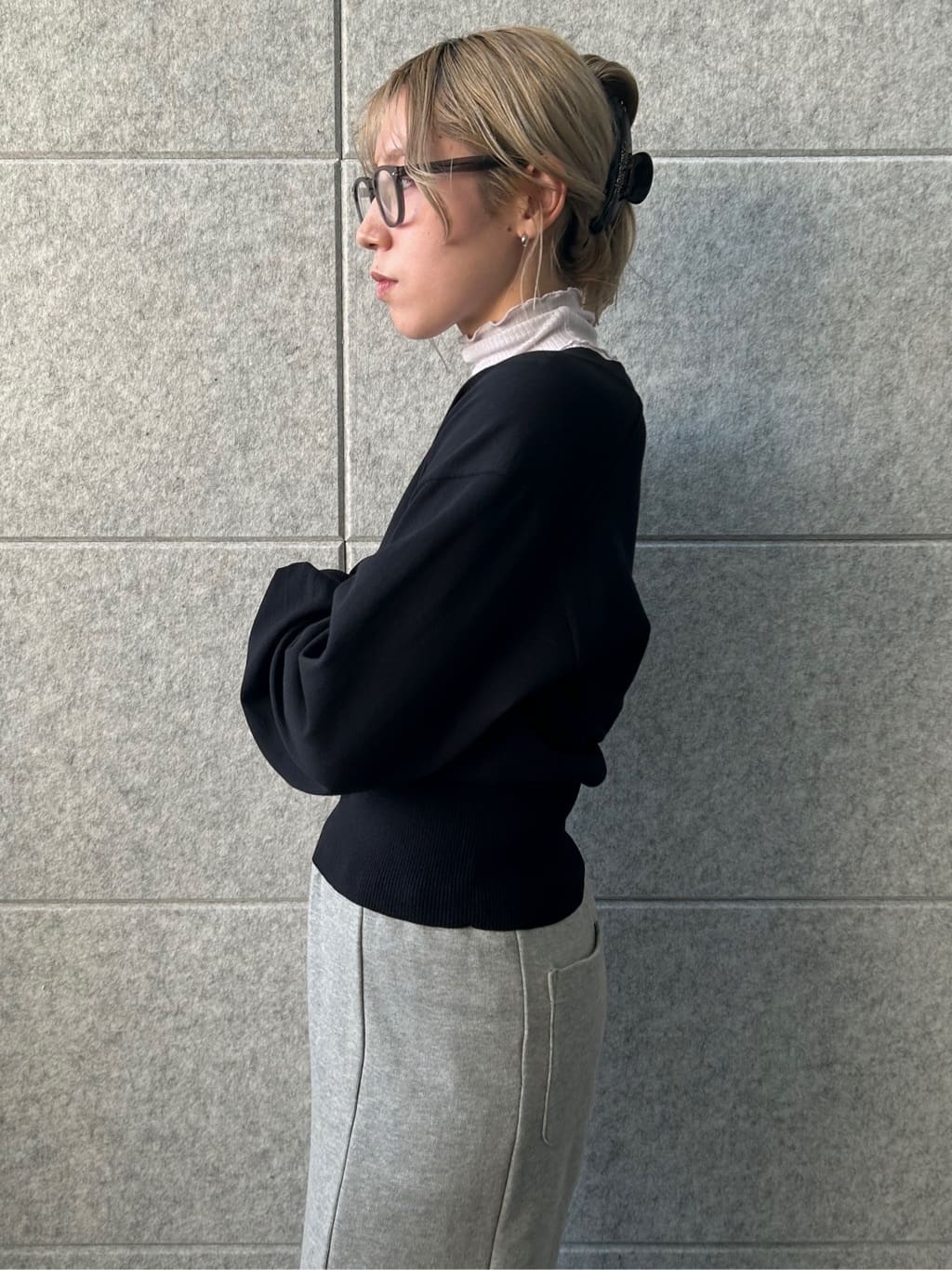 honoka Aさんの「CODE A｜V pullover knit」を使ったコーディネート