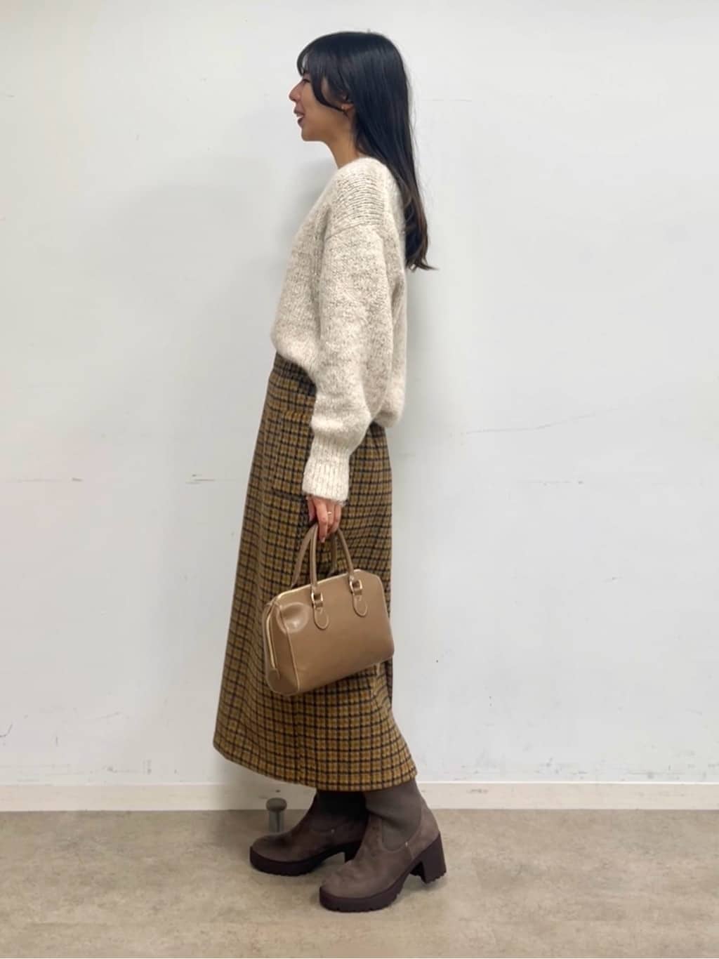 cotaniさんの「SHOO･LA･RUE｜【洗濯機可/S-LL】上品にキラリと華やぐ スパンコールニット」を使ったコーディネート