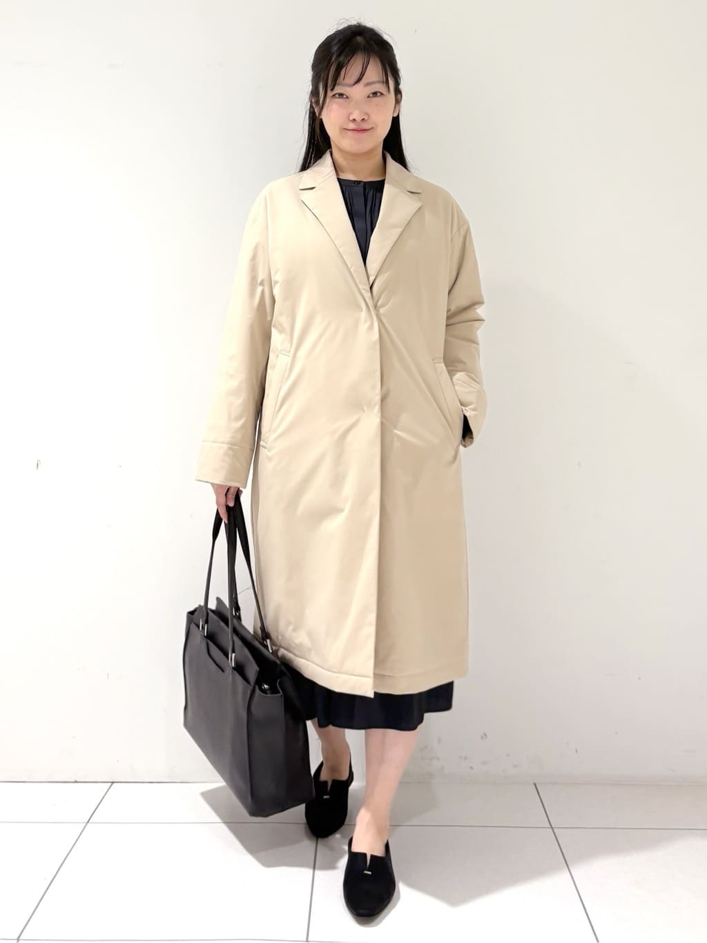 momokoさんの「INDIVI｜【超軽量／蓄熱】ライトパフチェスターコート」を使ったコーディネート