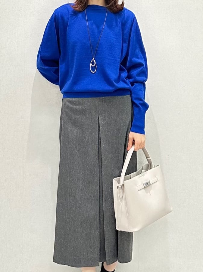 Miwaさんの「UNTITLED｜【アンサンブル可/洗える】シルクウールカシミヤ ドルマンスリーブニット」を使ったコーディネート