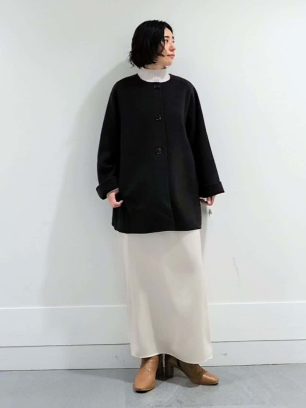 ミズタさんの「UNTITLED｜【ミディ丈/軽やか】セミラグランリバー コート」を使ったコーディネート