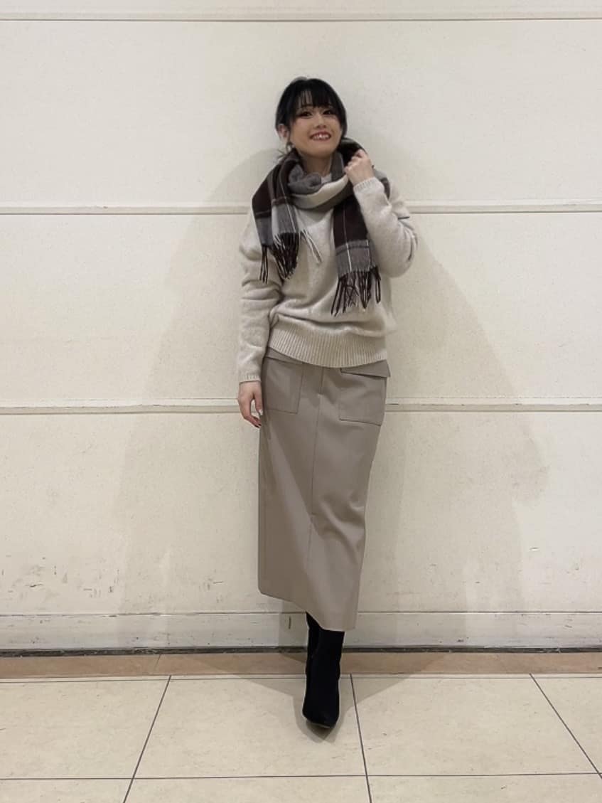 watanabeさんの「UNTITLED｜【大人な品格/ふわふわニット】フォックスカシミヤ コクーンニット」を使ったコーディネート