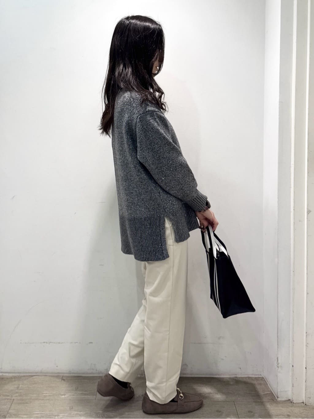 yuicciさんの「OPAQUE.CLIP｜ウォームタッチ テーパードパンツ【洗濯機洗OK／ストレッチ】」を使ったコーディネート