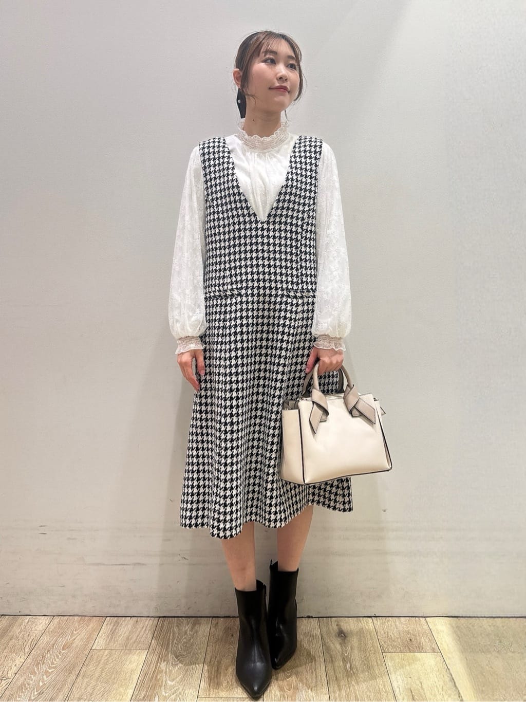 MOMOさんの「index｜KAWADAダウンショートコート【撥水／洗濯機OK／静電気防止裏地】《XS～LL》」を使ったコーディネート