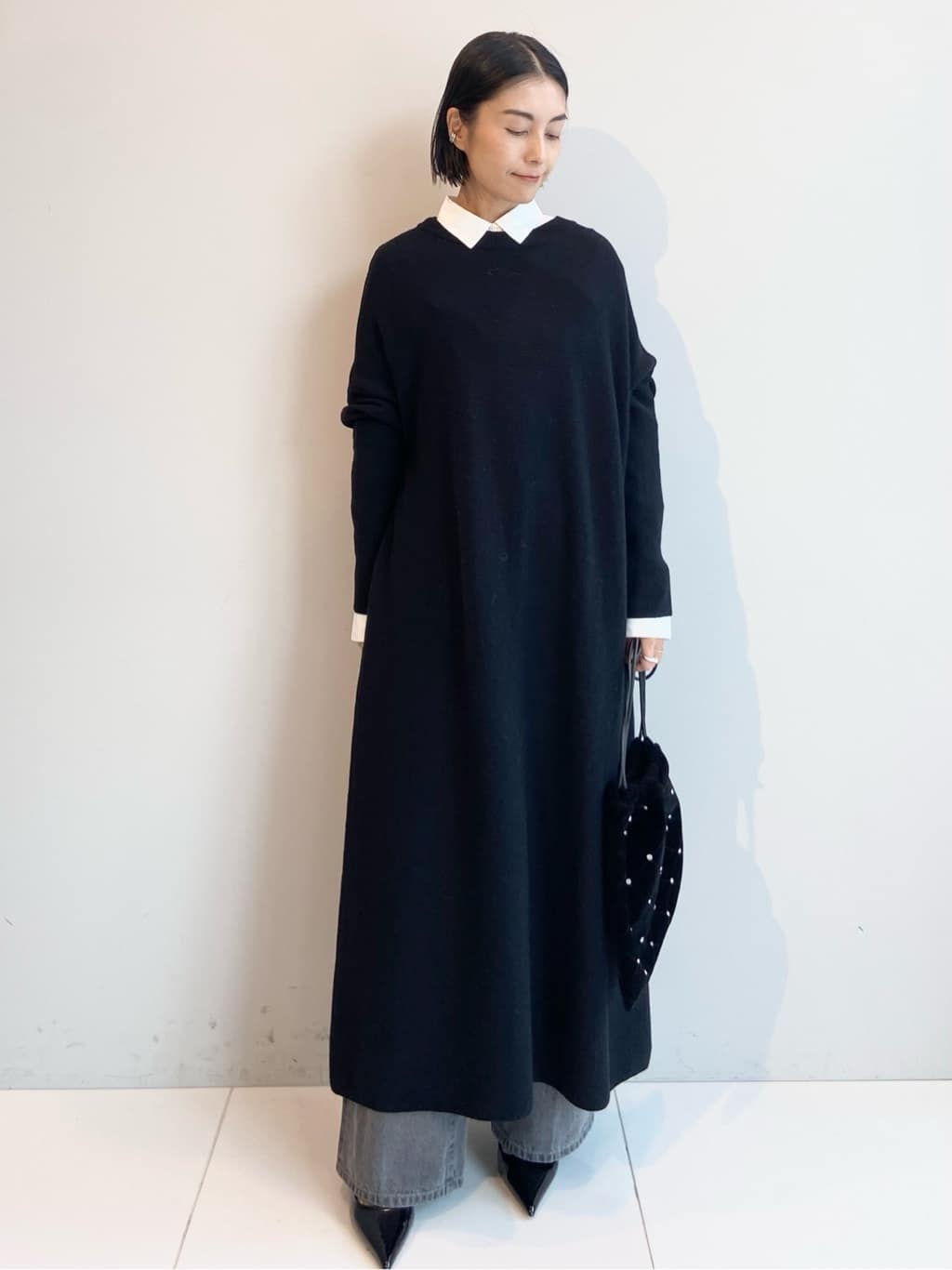 AYAさんの「UNTITLED｜【ロング丈/ゆったりシルエット】テントライン ニットワンピース」を使ったコーディネート