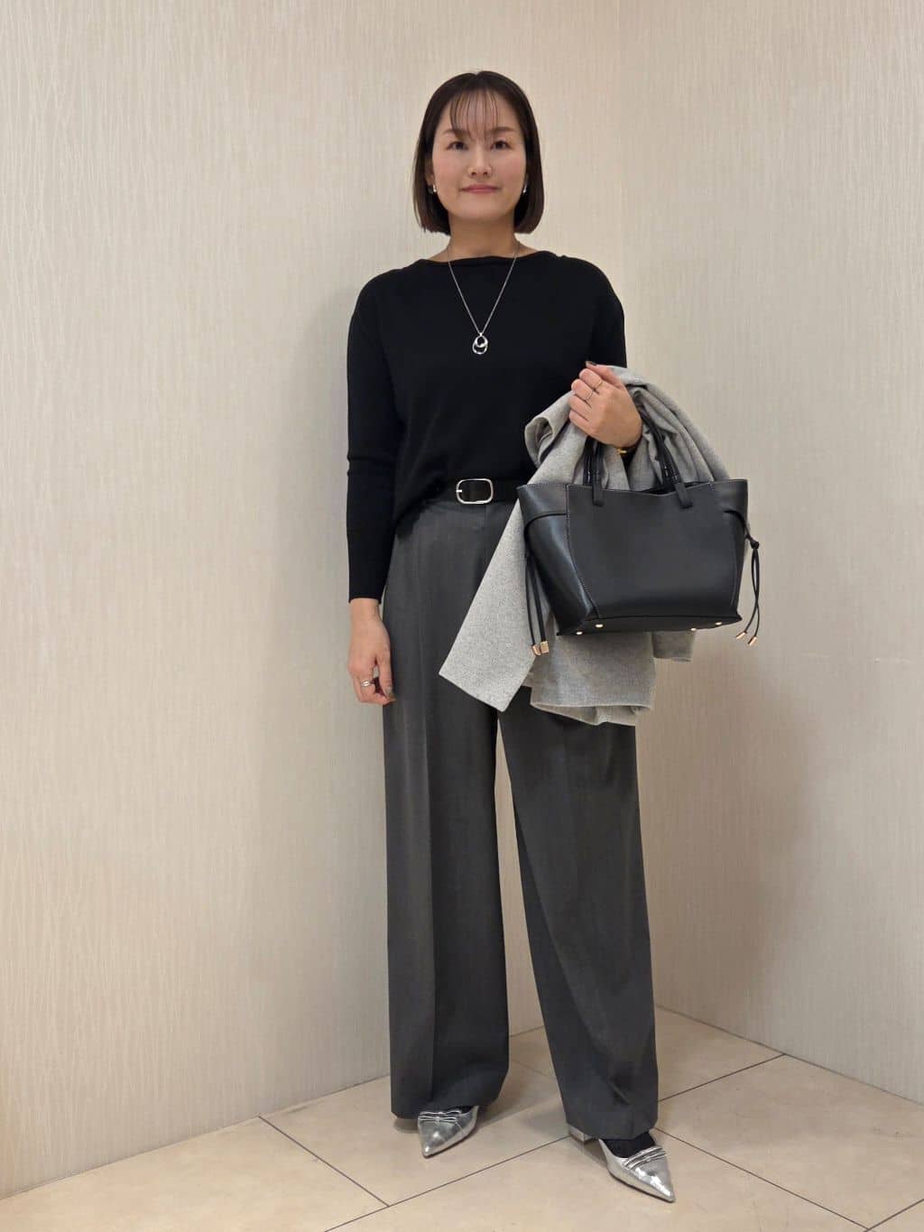 naokoさんの「UNTITLED｜【8色展開/体型カバー】魅せるタイムレスニット」を使ったコーディネート
