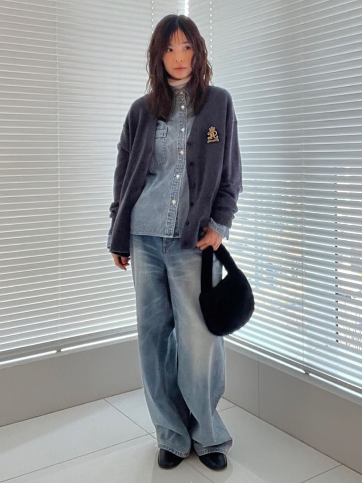 misaさんの「DRESSTERIOR｜レタードニットカーディガン」を使ったコーディネート