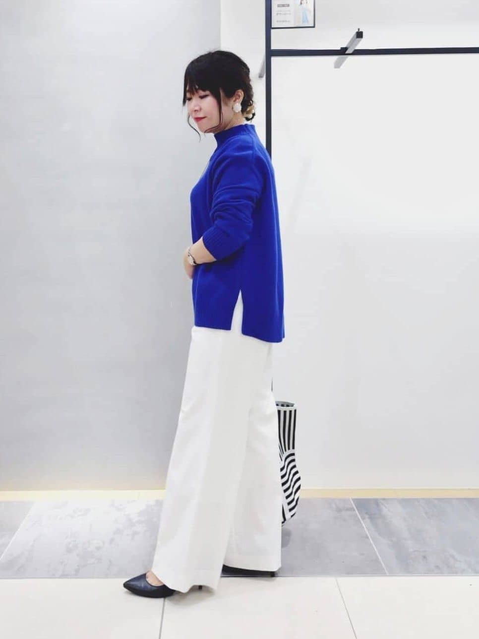 TOMOMIさんの「INDIVI｜【カシミヤ混】ミドルゲージ ハイネックニット」を使ったコーディネート