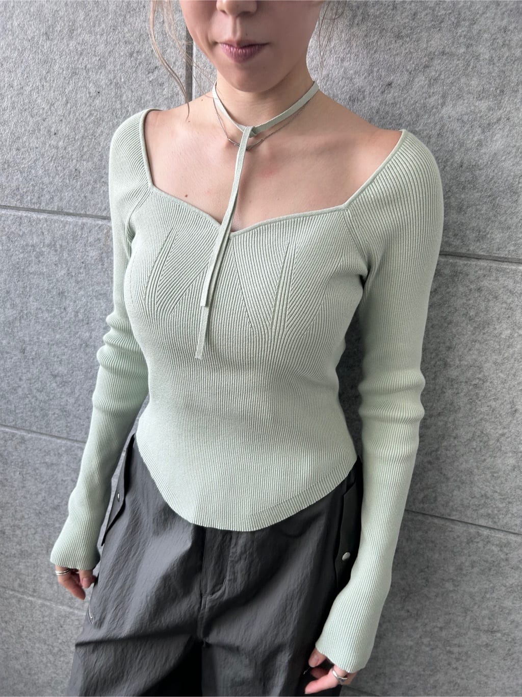 honoka Aさんの「CODE A｜Airy volume cargo」を使ったコーディネート