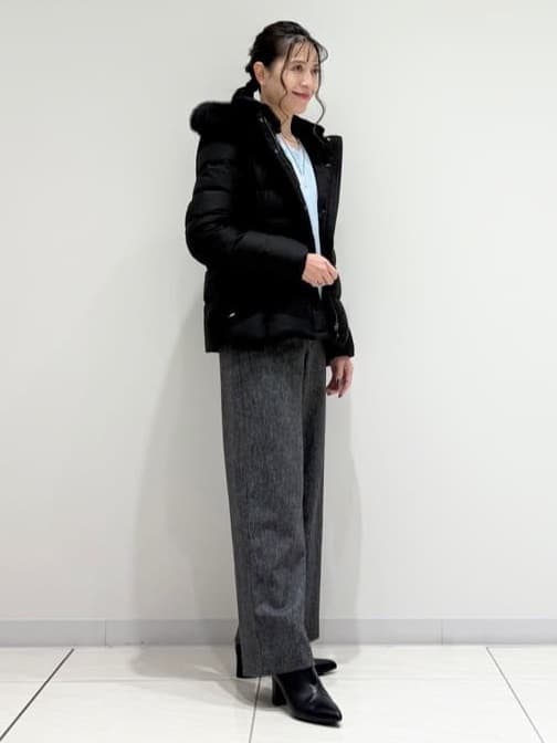 kayoさんの「INDIVI｜【名品／撥水／抗菌防臭】ショート丈リサイクルダウンコート」を使ったコーディネート