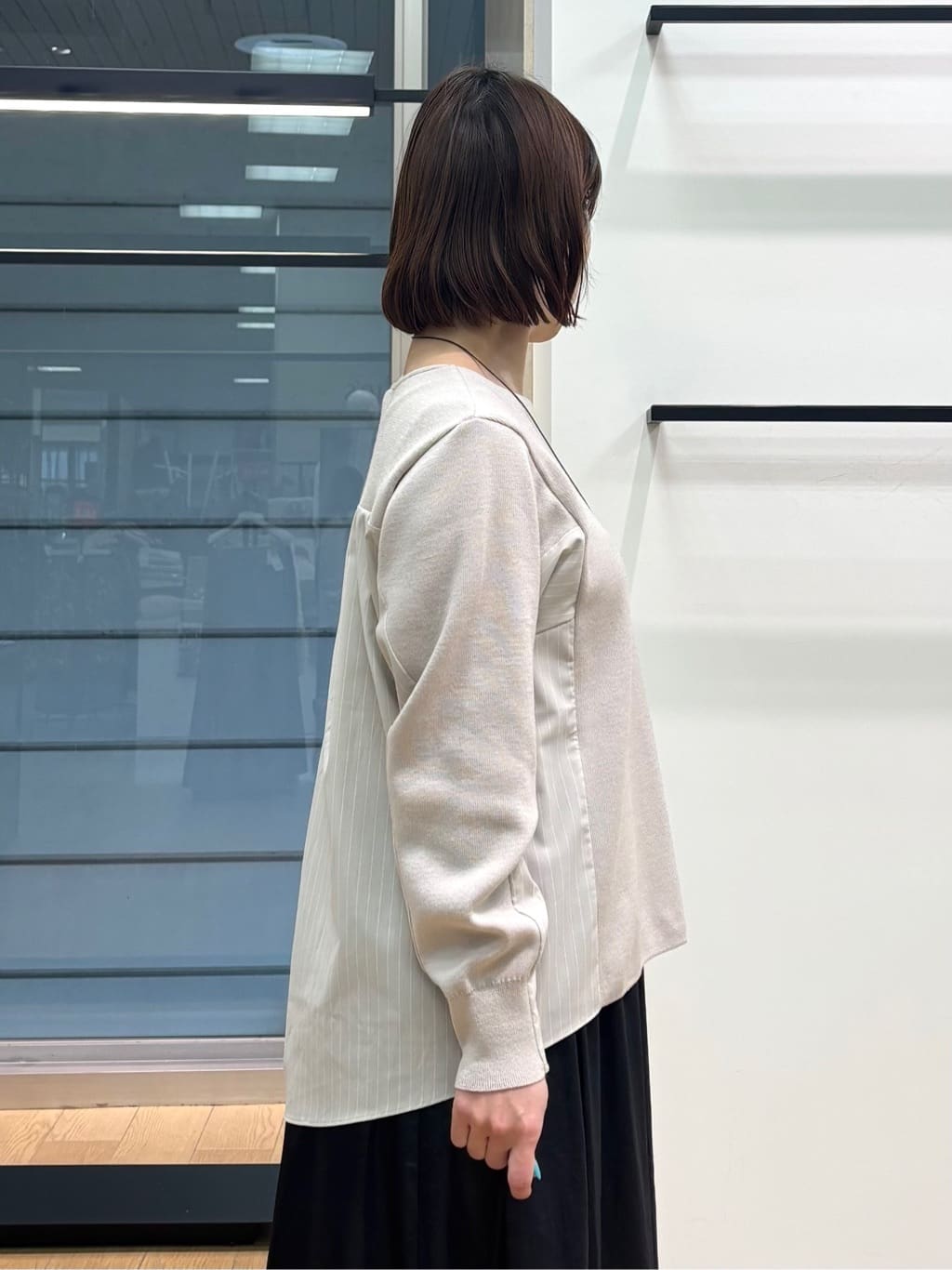 asamiさんの「INDIVI｜【洗える／選べる8色】トーンアップニット」を使ったコーディネート