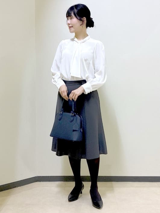  beni_gingerさんの「Reflect｜【きちんと見え／通勤／セレモニーにおすすめ◎】ドット柄ボウタイブラウス」を使ったコーディネート