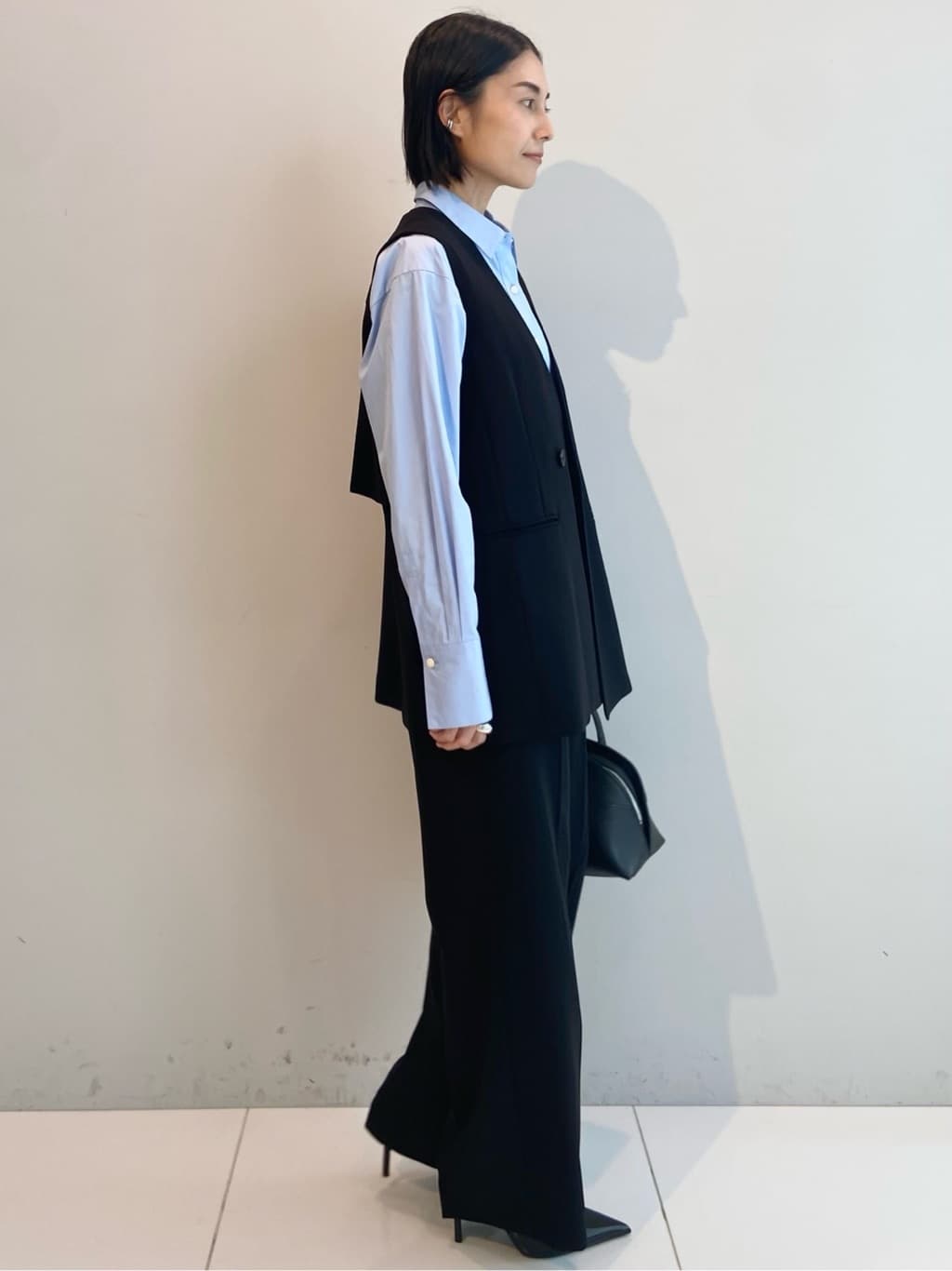 AYAさんの「UNTITLED｜【重ね着レイヤード/スーツブラウス】ファインブロードベーシックシャツ」を使ったコーディネート