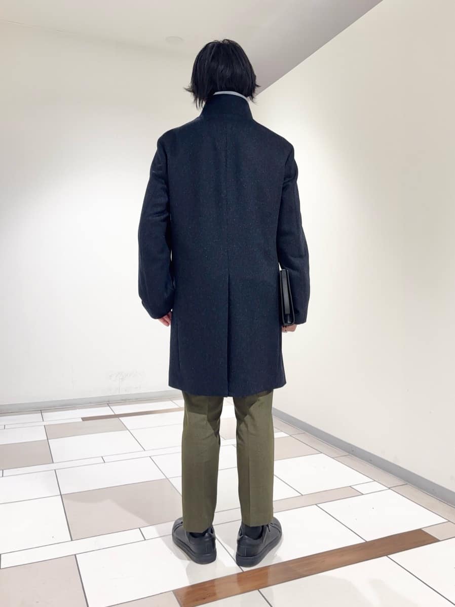 及川さんの「TAKEO KIKUCHI｜【ウールカシミヤブレンド】ビーバー調 スタンドカラー コート」を使ったコーディネート