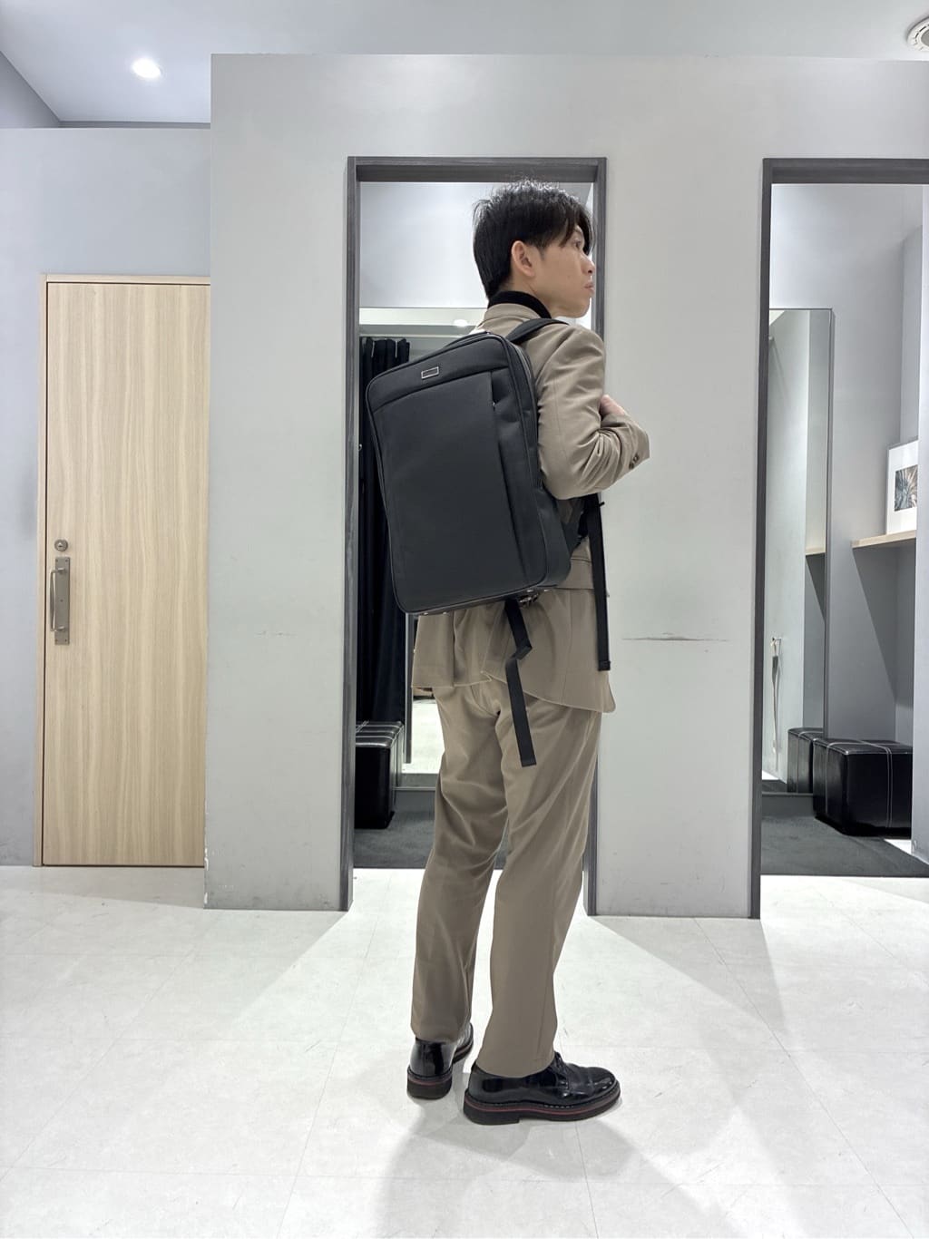わいずみさんの「TAKEO KIKUCHI｜アンチピリング タートルネック ニット」を使ったコーディネート