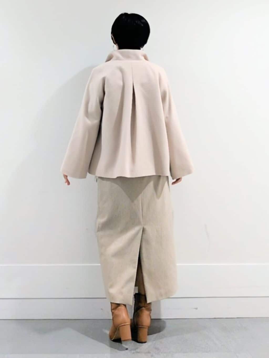ミズタさんの「UNTITLED｜【着回しが効く／オンオフアウター】ウールショートコート」を使ったコーディネート