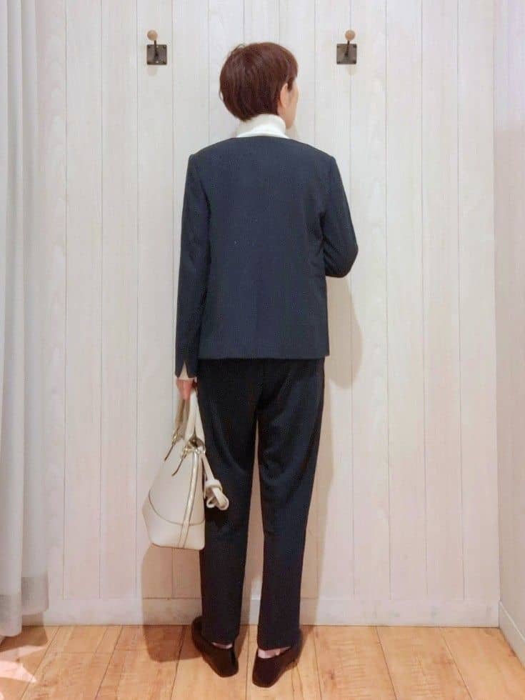 Ribさんの「SHOO･LA･RUE｜【洗濯機可/セットアップ可/S-3L】きちんと楽に。カットジョーゼットノーカラージャケット」を使ったコーディネート