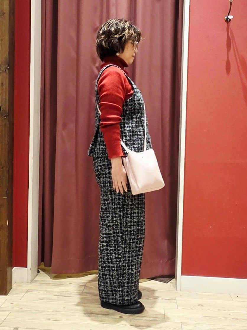 YUTAさんの「SHOO･LA･RUE｜【絶妙なゆるピタ/洗濯機可】ちくちくしにくい リブタートルネック やわらかニット【CIRCRIC】」を使ったコーディネート