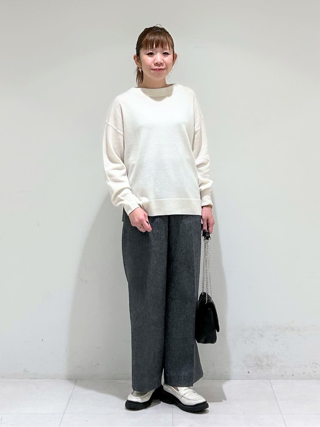 tsuyuさんの「INDIVI｜【名品／撥水／抗菌防臭】ロング丈リサイクルダウンコート」を使ったコーディネート