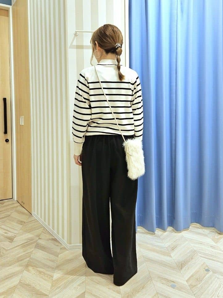 Ikumiさんの「SHOO･LA･RUE｜キラキラバックストレッチブーツ」を使ったコーディネート