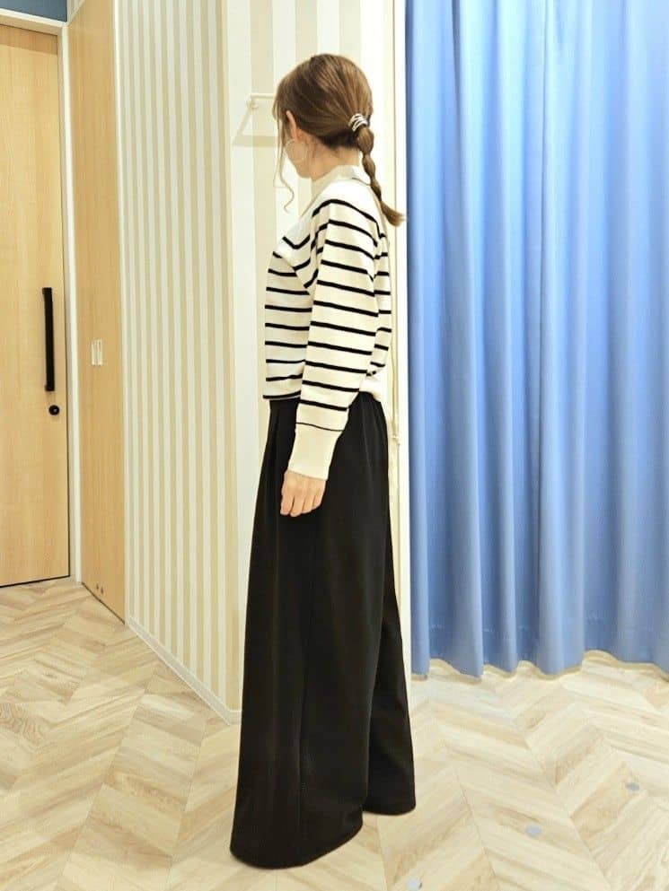 Ikumiさんの「SHOO･LA･RUE｜キラキラバックストレッチブーツ」を使ったコーディネート