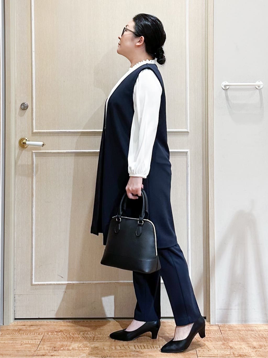umeさんの「SHOO･LA･RUE｜【洗濯機可/セットアップ可/S-3L】きちんと楽に。カットジョーゼット ロングジレ」を使ったコーディネート