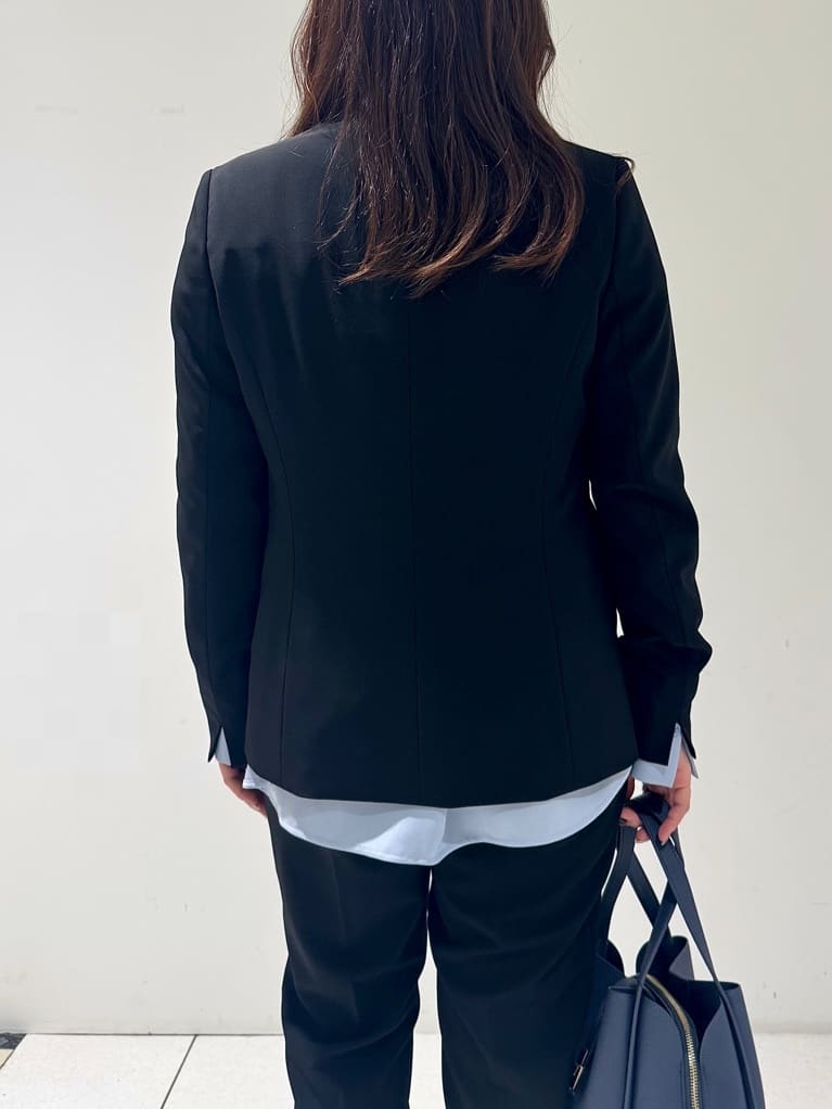 そんさんの「INDIVI｜【洗える／UVケア／スーツ】ストレッチノーカラージャケット」を使ったコーディネート