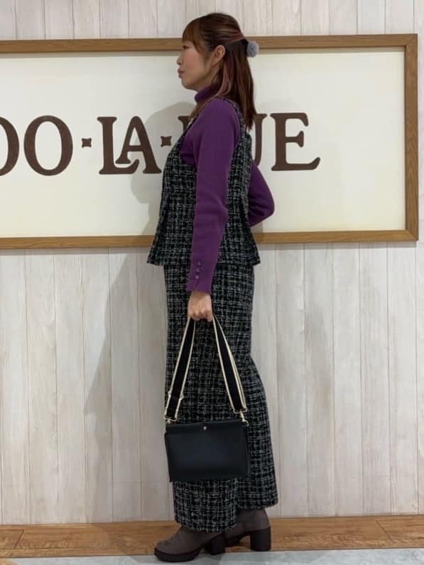 みきぽんさんの「SHOO･LA･RUE｜【絶妙なゆるピタ/洗濯機可】ちくちくしにくい リブタートルネック やわらかニット【CIRCRIC】」を使ったコーディネート