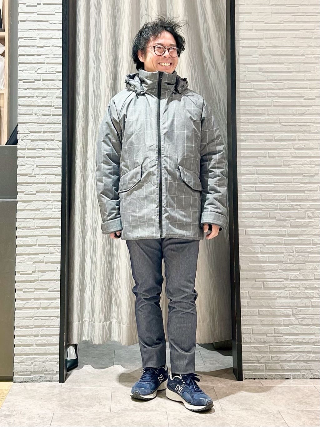 KENJI Iさんの「THE SHOP TK｜【軽くて、暖かい】SORONA／ソロナ 中綿ブルゾン 防風/軽量/洗濯機OK/フード脱着可」を使ったコーディネート