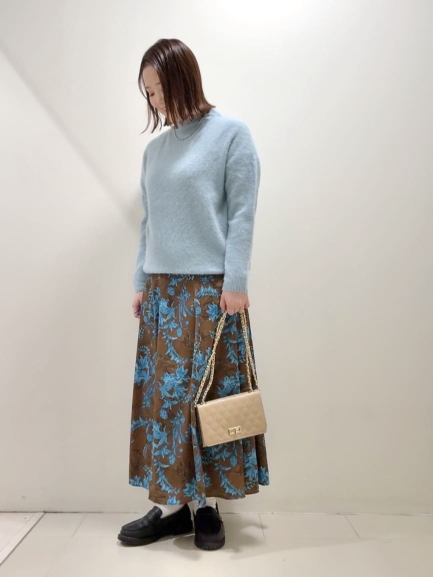 YUIさんの「UNTITLED｜【大人な品格/ふわふわニット】フォックスカシミヤ コクーンニット」を使ったコーディネート