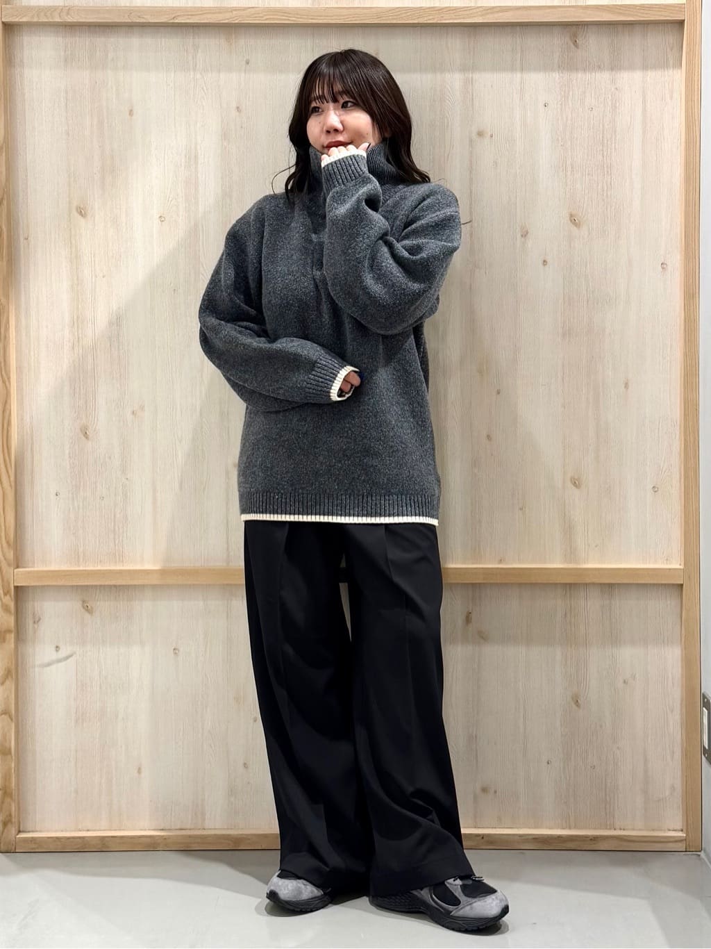 nanaさんの「THE SHOP TK｜【洗える】ほど良くラフで女性らしい ハーフZIPニット」を使ったコーディネート