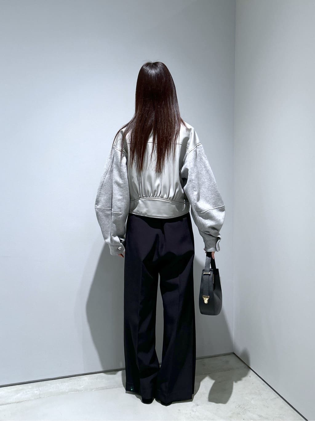 Renoさんの「INDIVI｜シグネチャータートルシアーロンT」を使ったコーディネート