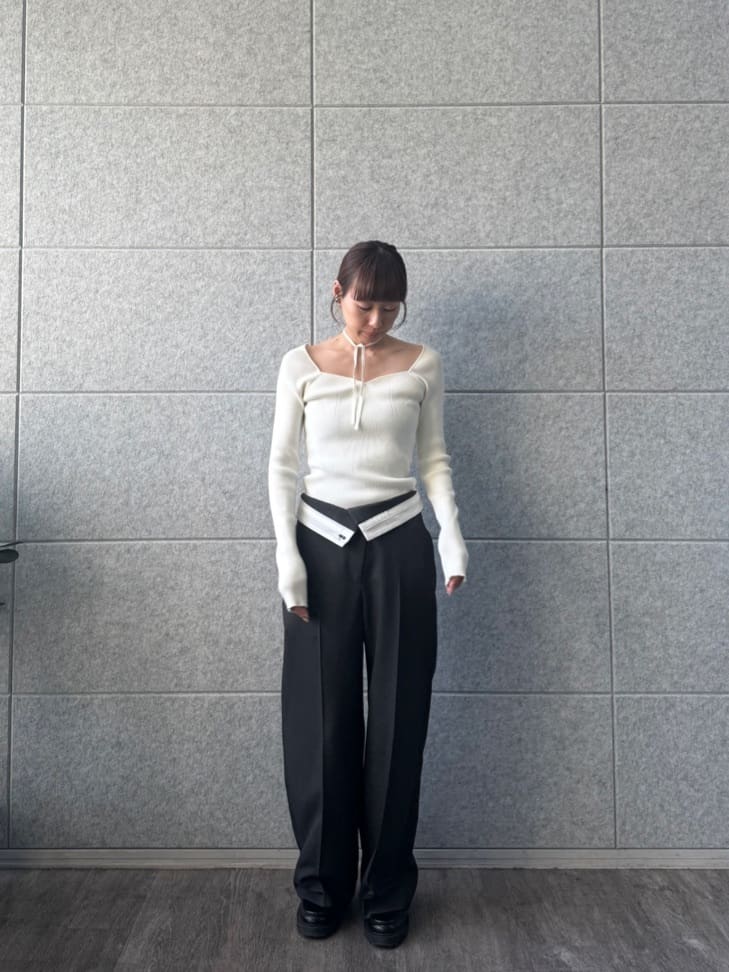 designer yukaさんの「CODE A｜high waist trousers」を使ったコーディネート