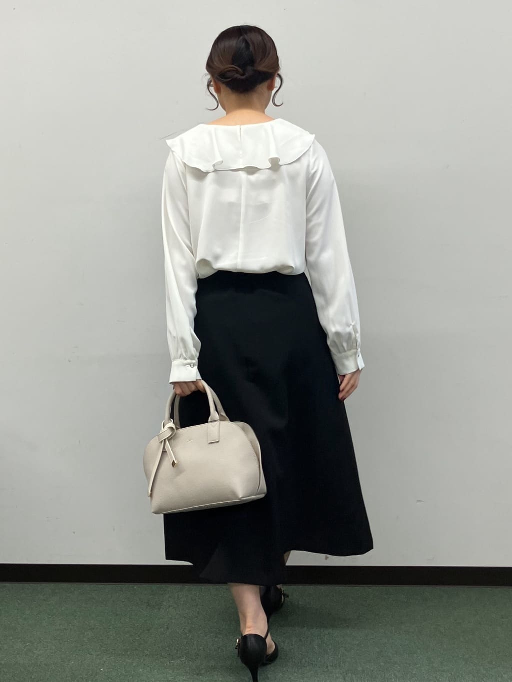 MAYUKIさんの「index｜ラッフルフリルブラウス【洗濯機OK／イージーアイロン】」を使ったコーディネート