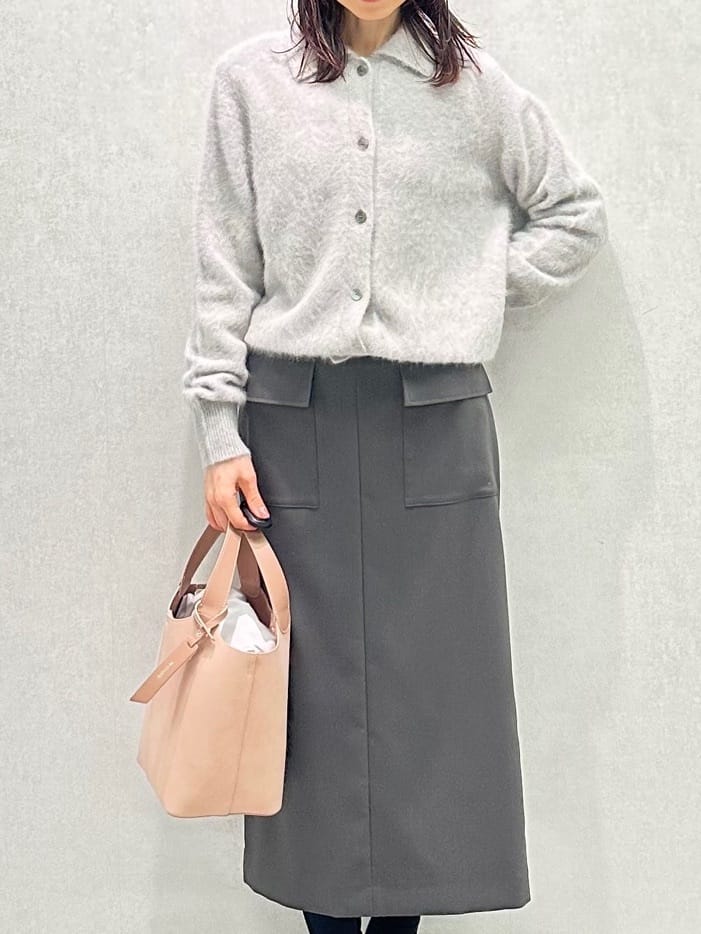 Miwaさんの「UNTITLED｜【ふわふわニット/オンオフ使える】フォックスカシミヤ衿付きカーディガン」を使ったコーディネート