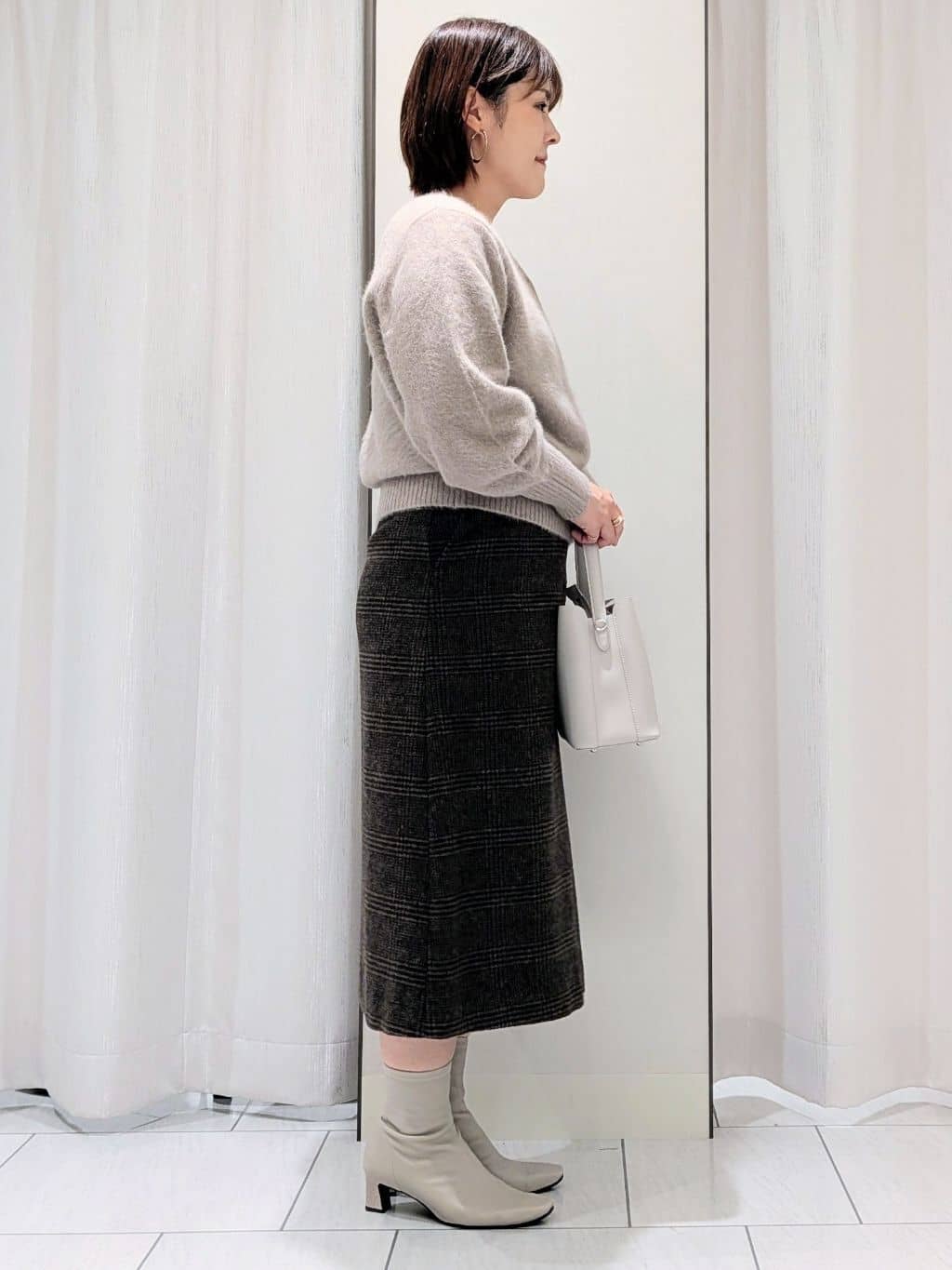 Onumaさんの「UNTITLED｜【ふわふわニット/前後2WAY】フォックスカシミヤカーディガン」を使ったコーディネート