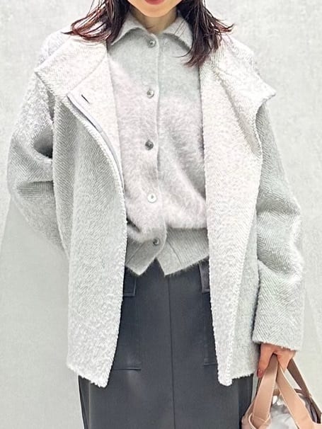 Miwaさんの「UNTITLED｜【ふわふわニット/オンオフ使える】フォックスカシミヤ衿付きカーディガン」を使ったコーディネート