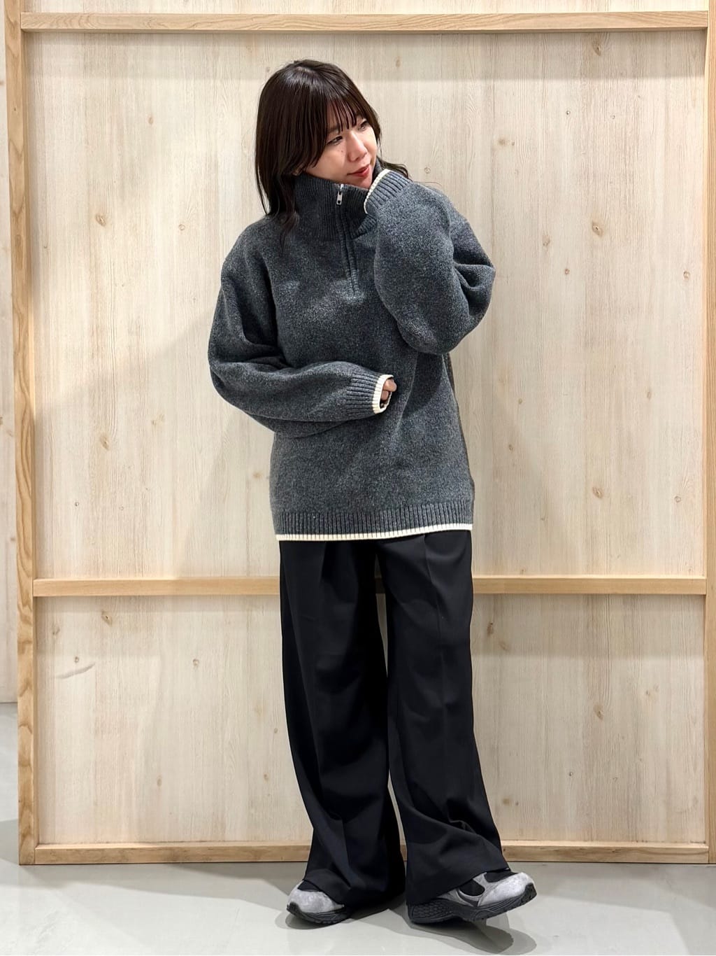 nanaさんの「THE SHOP TK｜【洗える】ほど良くラフで女性らしい ハーフZIPニット」を使ったコーディネート