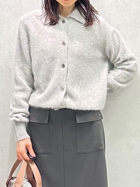 Miwaさんの「UNTITLED｜【ふわふわニット/オンオフ使える】フォックスカシミヤ衿付きカーディガン」を使ったコーディネート