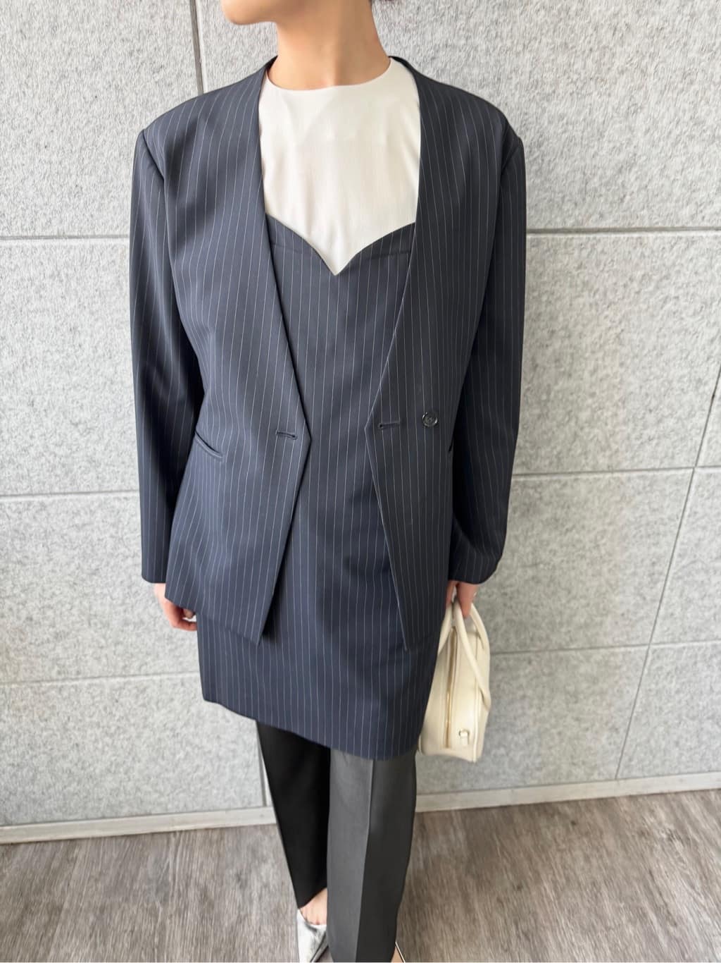 uchi__yamaさんの「CODE A｜power shollder mini dress」を使ったコーディネート