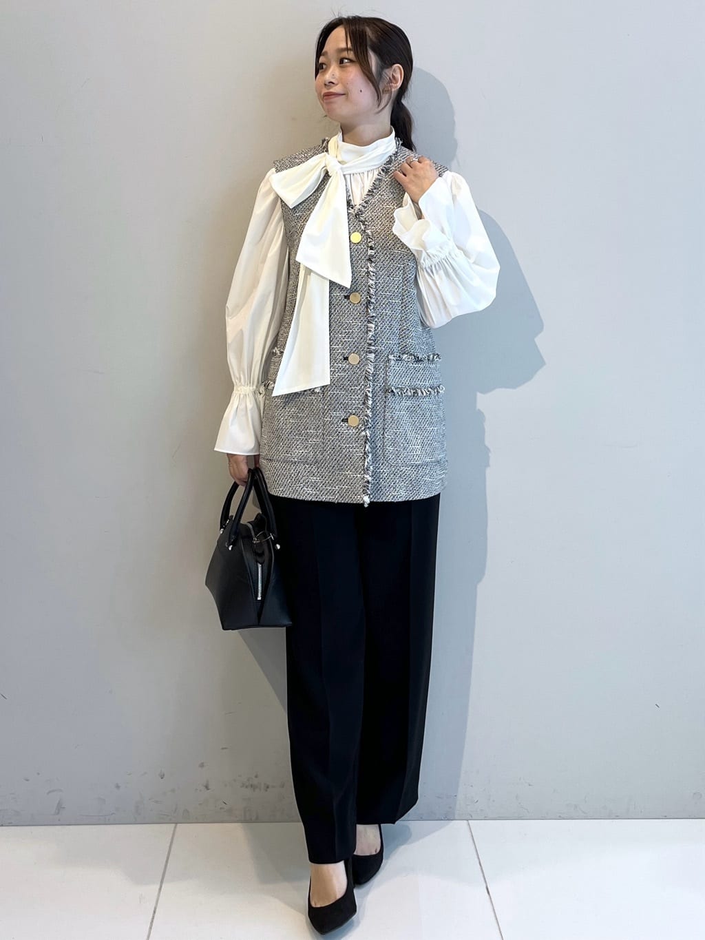 Saekoさんの「UNTITLED｜【オンオフ使える】スラブツイード ジレ」を使ったコーディネート