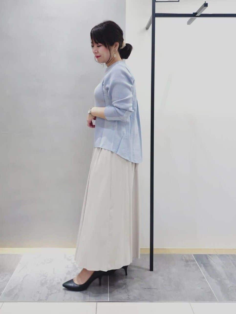 TOMOMIさんの「INDIVI｜スクエアトップロングネックレス」を使ったコーディネート