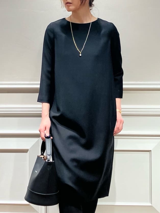 TSUKUIさんの「DRESSTERIOR｜【セットアップ可】ブラックフォーマルワンピース」を使ったコーディネート
