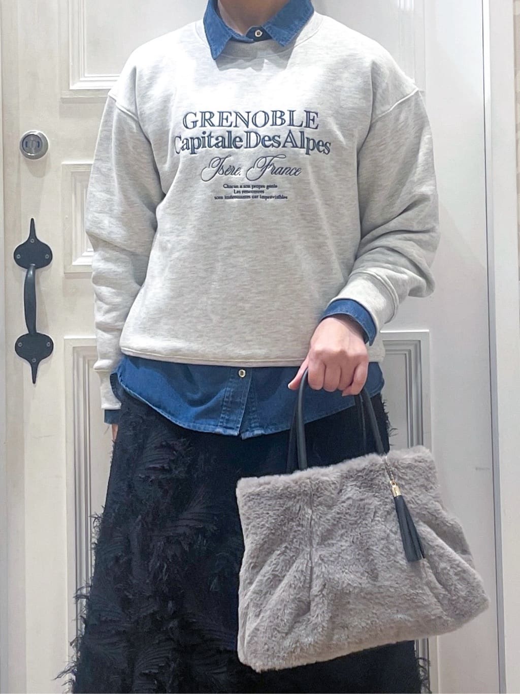 Naoさんの「grove｜プレッピーロゴ裏起毛スウェット」を使ったコーディネート