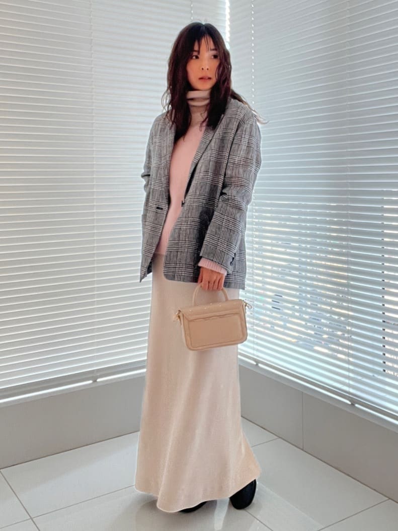 misaさんの「DRESSTERIOR｜アルパカブレンドVネックニット」を使ったコーディネート